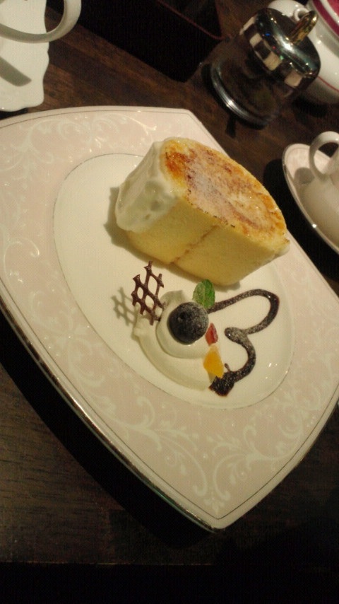 ���[���P�[�L(>_<)