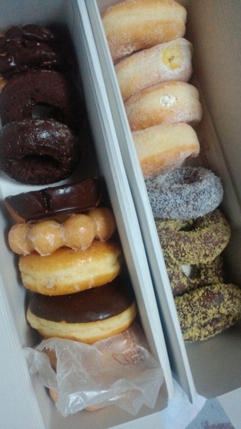 ���ꂾ�������Ă��P�P�O�O�~�Ȃ񂾂��c