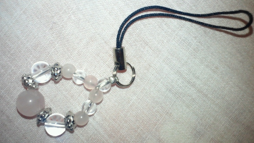 �P�[�^�C���s���N�ɐ��܂�܂����B