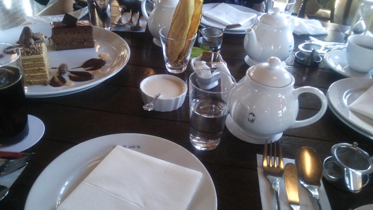 CLUB HARIE�Ȃ��B