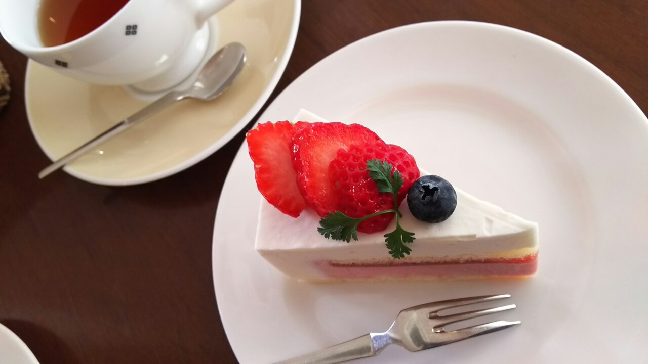 �f�U�[�g�ł���[